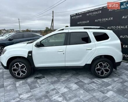 Білий Рено Дастер, об'ємом двигуна 1.6 л та пробігом 30 тис. км за 16300 $, фото 6 на Automoto.ua