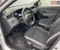 Белый Рено Дастер, объемом двигателя 1.5 л и пробегом 106 тыс. км за 16886 $, фото 7 на Automoto.ua