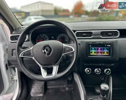 Білий Рено Дастер, об'ємом двигуна 1.6 л та пробігом 30 тис. км за 16300 $, фото 67 на Automoto.ua