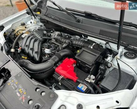 Білий Рено Дастер, об'ємом двигуна 1.6 л та пробігом 30 тис. км за 16300 $, фото 62 на Automoto.ua