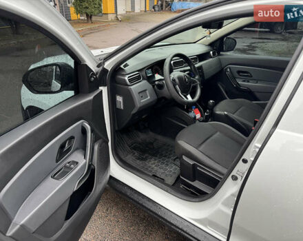 Белый Рено Дастер, объемом двигателя 1.5 л и пробегом 67 тыс. км за 16900 $, фото 5 на Automoto.ua