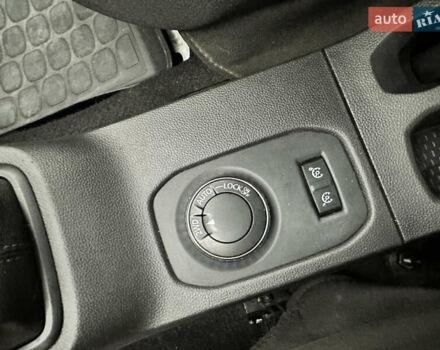 Белый Рено Дастер, объемом двигателя 1.5 л и пробегом 223 тыс. км за 14300 $, фото 7 на Automoto.ua