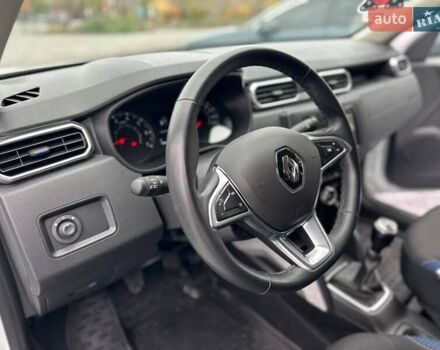 Білий Рено Дастер, об'ємом двигуна 1.6 л та пробігом 30 тис. км за 16300 $, фото 42 на Automoto.ua