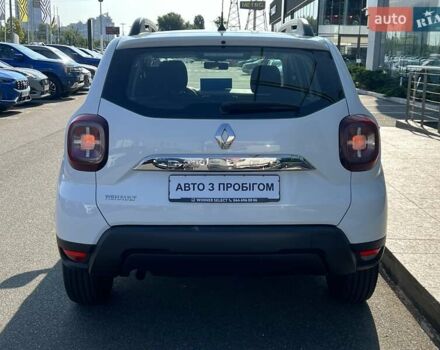 Білий Рено Дастер, об'ємом двигуна 1.5 л та пробігом 161 тис. км за 15728 $, фото 5 на Automoto.ua