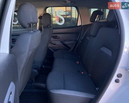 Білий Рено Дастер, об'ємом двигуна 1.5 л та пробігом 132 тис. км за 14450 $, фото 15 на Automoto.ua