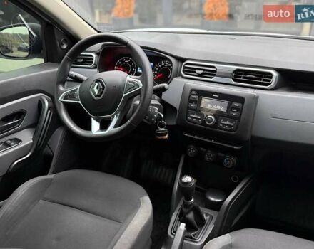Білий Рено Дастер, об'ємом двигуна 1.6 л та пробігом 220 тис. км за 12500 $, фото 10 на Automoto.ua