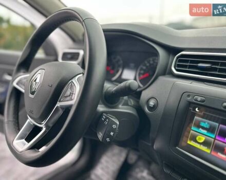 Білий Рено Дастер, об'ємом двигуна 1.6 л та пробігом 30 тис. км за 16300 $, фото 69 на Automoto.ua