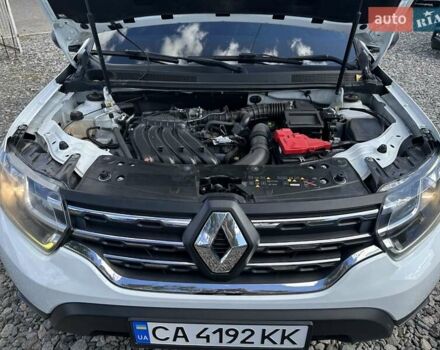 Белый Рено Дастер, объемом двигателя 1.6 л и пробегом 108 тыс. км за 12500 $, фото 11 на Automoto.ua