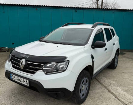 Белый Рено Дастер, объемом двигателя 1.46 л и пробегом 93 тыс. км за 16200 $, фото 2 на Automoto.ua