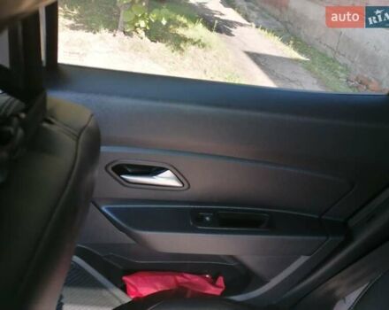 Белый Рено Дастер, объемом двигателя 1.6 л и пробегом 35 тыс. км за 16000 $, фото 13 на Automoto.ua