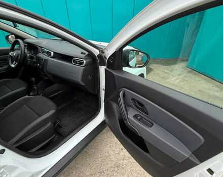 Белый Рено Дастер, объемом двигателя 1.46 л и пробегом 93 тыс. км за 16200 $, фото 10 на Automoto.ua