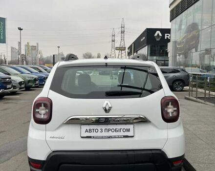 Белый Рено Дастер, объемом двигателя 1.5 л и пробегом 135 тыс. км за 15939 $, фото 6 на Automoto.ua