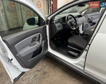 Рено Дастер 2021 в Подольск (Котовск) на Automoto.ua Белый Рено Дастер, объемом двигателя 1.46 л и пробегом 99 тыс. км за 15500 $, фото 11 на Automoto.ua