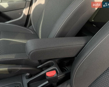 Білий Рено Дастер, об'ємом двигуна 1.6 л та пробігом 28 тис. км за 16800 $, фото 82 на Automoto.ua