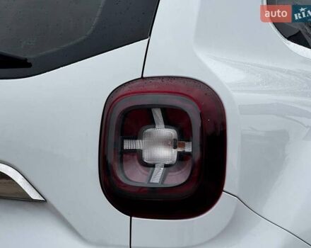 Белый Рено Дастер, объемом двигателя 1.6 л и пробегом 59 тыс. км за 13450 $, фото 14 на Automoto.ua
