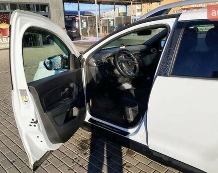 Белый Рено Дастер, объемом двигателя 1.46 л и пробегом 130 тыс. км за 17550 $, фото 6 на Automoto.ua