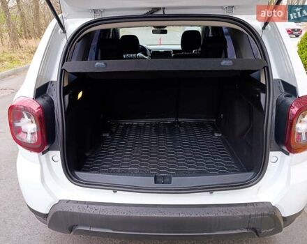 Белый Рено Дастер, объемом двигателя 1.6 л и пробегом 58 тыс. км за 16200 $, фото 8 на Automoto.ua