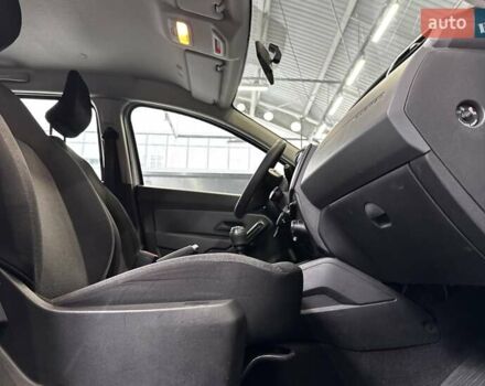 Рено Дастер 2021 в Киеве на Automoto.ua Белый Рено Дастер, объемом двигателя 1.5 л и пробегом 181 тыс. км за 14000 $, фото 32 на Automoto.ua