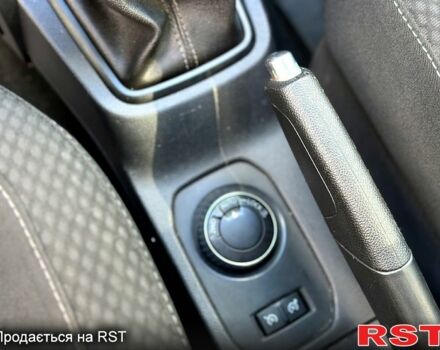 Белый Рено Дастер, объемом двигателя 1.5 л и пробегом 130 тыс. км за 16900 $, фото 6 на Automoto.ua