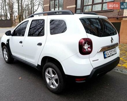 Белый Рено Дастер, объемом двигателя 1.6 л и пробегом 58 тыс. км за 16200 $, фото 2 на Automoto.ua