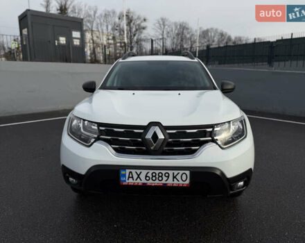 Білий Рено Дастер, об'ємом двигуна 1.6 л та пробігом 28 тис. км за 16800 $, фото 3 на Automoto.ua