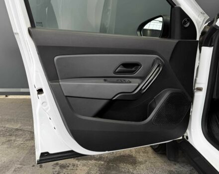 Белый Рено Дастер, объемом двигателя 1.5 л и пробегом 181 тыс. км за 14000 $, фото 20 на Automoto.ua