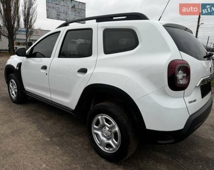 Белый Рено Дастер, объемом двигателя 1.6 л и пробегом 59 тыс. км за 13450 $, фото 19 на Automoto.ua