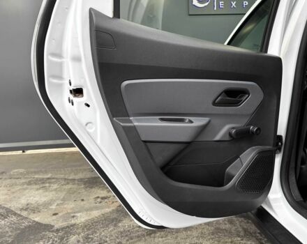 Белый Рено Дастер, объемом двигателя 1.5 л и пробегом 181 тыс. км за 14000 $, фото 22 на Automoto.ua