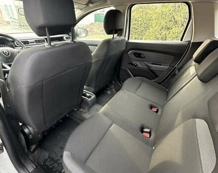 Білий Рено Дастер, об'ємом двигуна 1.5 л та пробігом 222 тис. км за 15500 $, фото 15 на Automoto.ua