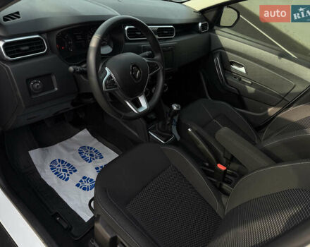 Білий Рено Дастер, об'ємом двигуна 1.6 л та пробігом 28 тис. км за 16800 $, фото 71 на Automoto.ua