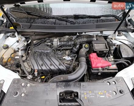 Белый Рено Дастер, объемом двигателя 1.6 л и пробегом 58 тыс. км за 16200 $, фото 21 на Automoto.ua