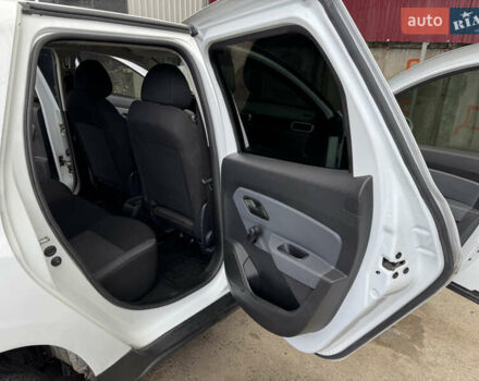 Рено Дастер 2021 в Подольск (Котовск) на Automoto.ua Белый Рено Дастер, объемом двигателя 1.46 л и пробегом 99 тыс. км за 15500 $, фото 15 на Automoto.ua