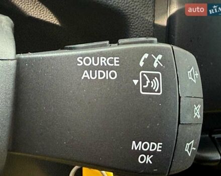 Білий Рено Дастер, об'ємом двигуна 1.46 л та пробігом 159 тис. км за 18800 $, фото 29 на Automoto.ua