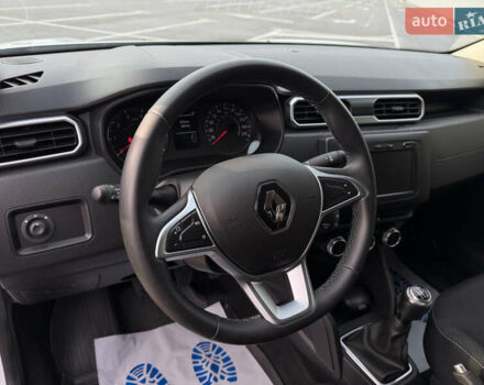 Білий Рено Дастер, об'ємом двигуна 1.6 л та пробігом 28 тис. км за 16800 $, фото 74 на Automoto.ua