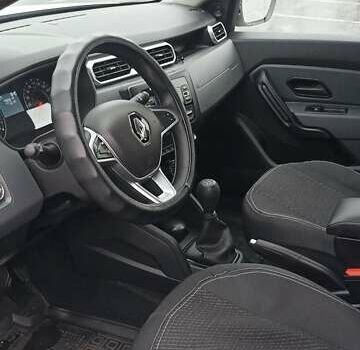 Белый Рено Дастер, объемом двигателя 1.6 л и пробегом 45 тыс. км за 14950 $, фото 2 на Automoto.ua