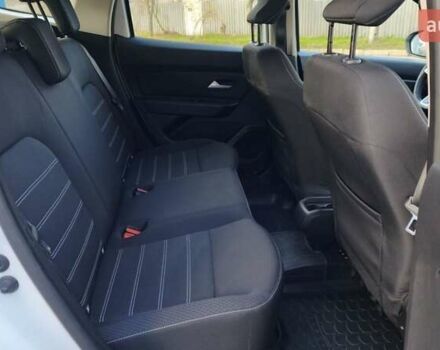 Белый Рено Дастер, объемом двигателя 1.5 л и пробегом 80 тыс. км за 13500 $, фото 27 на Automoto.ua