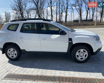 Белый Рено Дастер, объемом двигателя 1.5 л и пробегом 122 тыс. км за 17899 $, фото 9 на Automoto.ua