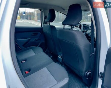 Белый Рено Дастер, объемом двигателя 1.5 л и пробегом 112 тыс. км за 13800 $, фото 18 на Automoto.ua