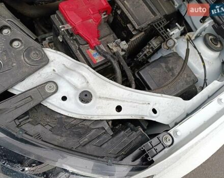 Белый Рено Дастер, объемом двигателя 1.6 л и пробегом 58 тыс. км за 16200 $, фото 22 на Automoto.ua