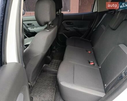 Белый Рено Дастер, объемом двигателя 1.6 л и пробегом 58 тыс. км за 16200 $, фото 12 на Automoto.ua