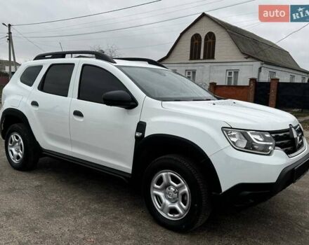 Белый Рено Дастер, объемом двигателя 1.6 л и пробегом 59 тыс. км за 13450 $, фото 2 на Automoto.ua