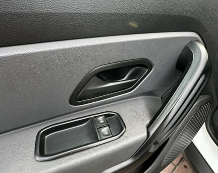 Білий Рено Дастер, об'ємом двигуна 1.5 л та пробігом 222 тис. км за 15500 $, фото 39 на Automoto.ua