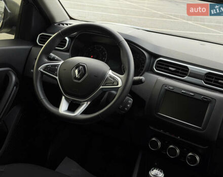 Білий Рено Дастер, об'ємом двигуна 1.6 л та пробігом 28 тис. км за 16800 $, фото 90 на Automoto.ua