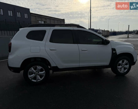 Білий Рено Дастер, об'ємом двигуна 1.6 л та пробігом 28 тис. км за 16800 $, фото 37 на Automoto.ua