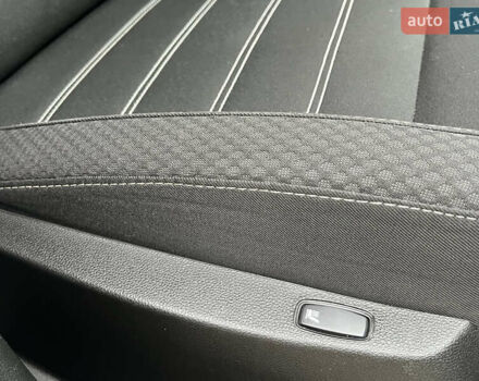 Білий Рено Дастер, об'ємом двигуна 1.46 л та пробігом 92 тис. км за 16900 $, фото 54 на Automoto.ua