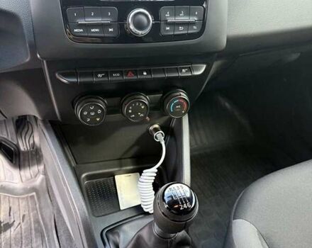 Рено Дастер 2021 в Киеве на Automoto.ua Белый Рено Дастер, объемом двигателя 1.46 л и пробегом 98 тыс. км за 18400 $, фото 3 на Automoto.ua