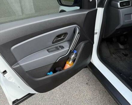 Рено Дастер 2021 в Киеве на Automoto.ua Белый Рено Дастер, объемом двигателя 1.46 л и пробегом 98 тыс. км за 18400 $, фото 6 на Automoto.ua