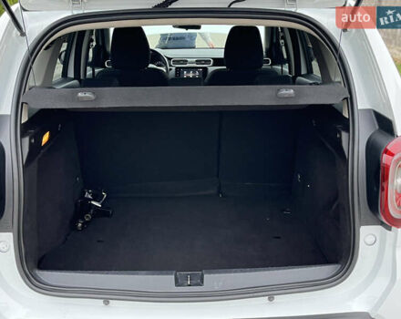 Білий Рено Дастер, об'ємом двигуна 1.46 л та пробігом 92 тис. км за 16900 $, фото 61 на Automoto.ua