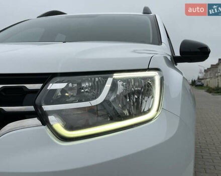 Білий Рено Дастер, об'ємом двигуна 1.46 л та пробігом 92 тис. км за 16900 $, фото 25 на Automoto.ua