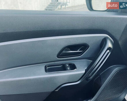 Білий Рено Дастер, об'ємом двигуна 1.6 л та пробігом 128 тис. км за 11000 $, фото 17 на Automoto.ua